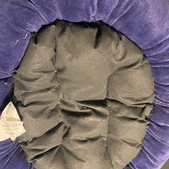 Super cushy and plush cat bed - Picture 4 of 4